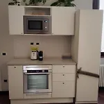 Vfh Eustachi Stylish Apartment